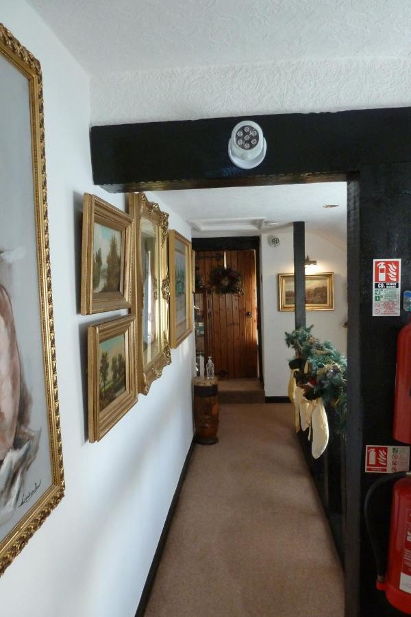 Newark Lodge Guest House エクステリア 写真